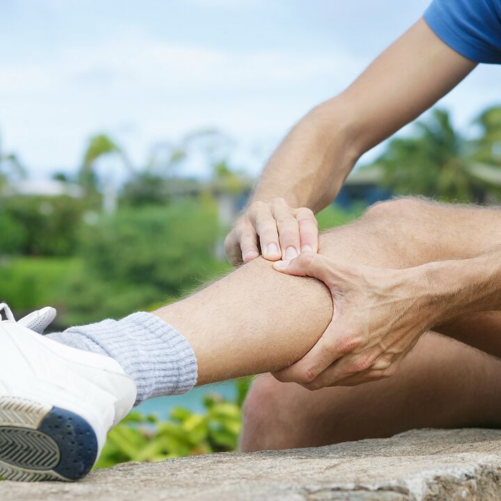 A sobrecarga deportiva é unha das causas da dor nas articulacións